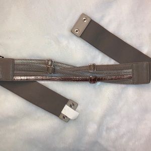 🍀 NWT New York & Company - 2” Belt
